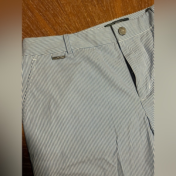 NWT Ralph Lauren Women’s Pin Stripe Bermuda Shorts - Picture 4 of 7